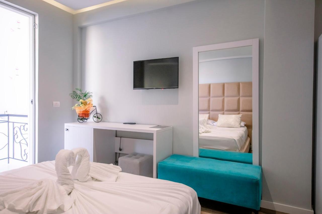 Hotel Olsi Sarande Bagian luar foto