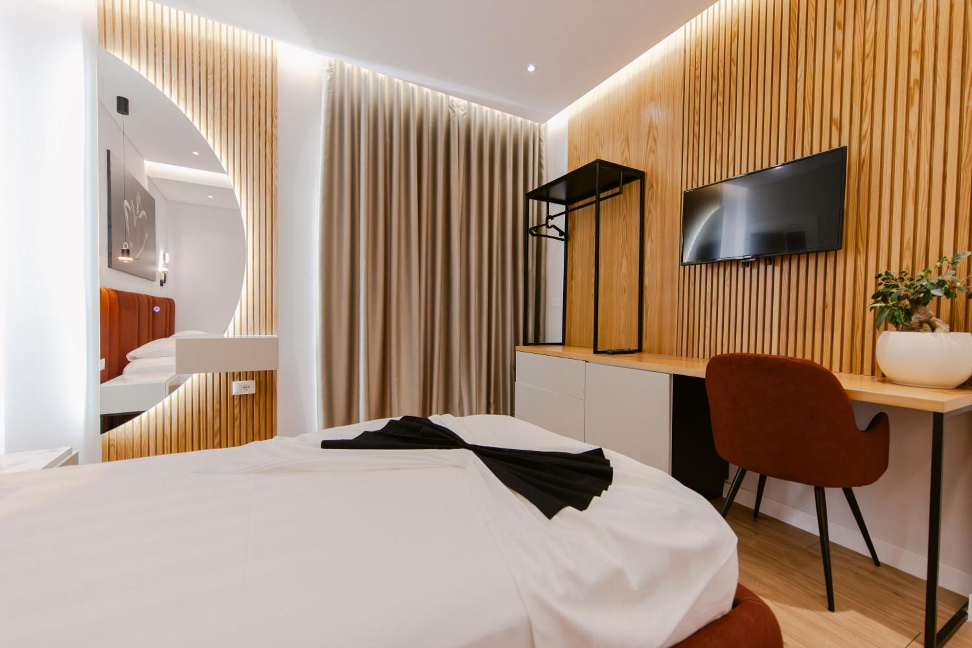 Hotel Olsi Sarande Bagian luar foto